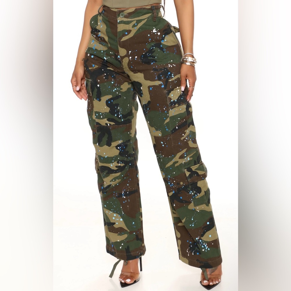 Fashion nova Cargo
